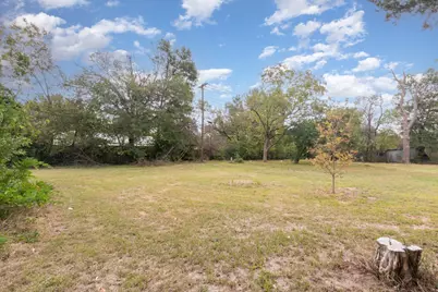 1208 Wolfe City Drive, Greenville, TX 75401 - Photo 10