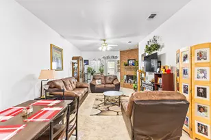 1016 Brenner Ct, Arlington, TX 76017 - Photo 4