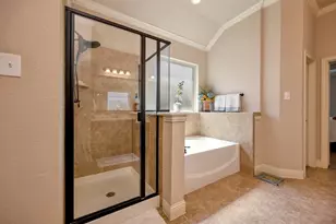 129 Mckinley Dr, Burleson, TX 76028 - Photo 16