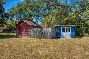 1204 Honeysuckle Dr, Keene, TX 76059 - Photo 30