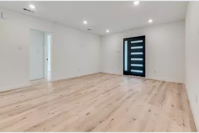 2323 Volga Avenue, Dallas, TX 75216 - Photo 4