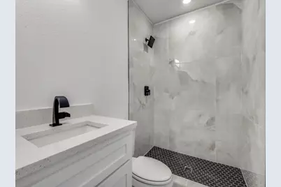 2323 Volga Avenue, Dallas, TX 75216 - Photo 22
