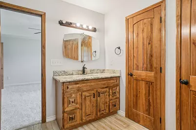 718 County Road 232, Collinsville, TX 76233 - Photo 18