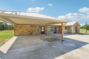 718 Co Rd 232, Collinsville, TX 76233 - Photo 2