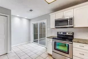 3148 Royal Gable Dr, Dallas, TX 75229 - Photo 14