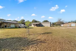 1605 Cloverleaf Rd, Bellmead, TX 76705 - Photo 6