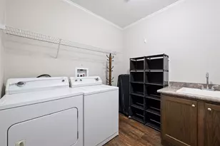 1605 Cloverleaf Rd, Bellmead, TX 76705 - Photo 16