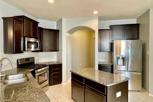 1005 Lake Woodland Dr, Little Elm, TX 75068 - Photo 4