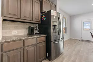 1315 Dublin Dr, Cleburne, TX 76033 - Photo 8