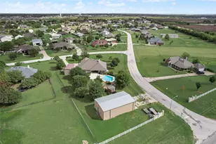 2725 Purple Sage Ct, Saginaw, TX 76179 - Photo 28