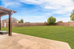 1601 St Albans Dr, McKinney, TX 75071 - Photo 28