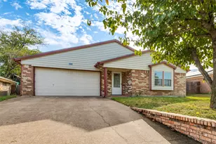 1926 Creek Wood Circle, Irving, TX 75060 - Photo 1