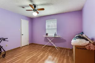 1926 Creek Wood Circle, Irving, TX 75060 - Photo 20