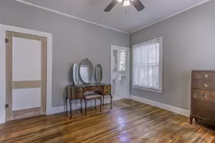 2220 W Rosedale St S, Fort Worth, TX 76110 - Photo 10