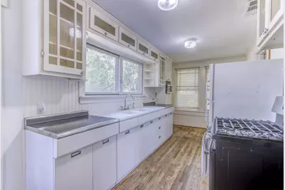 2220 W Rosedale Street S, Fort Worth, TX 76110 - Photo 18