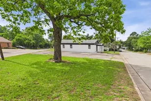 107 Aaron St, Athens, TX 75751 - Photo 1