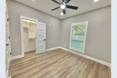 706 E 11th Avenue, Corsicana, TX 75110 - Photo 32