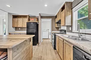 6708 Timberhaven Ct, Granbury, TX 76049 - Photo 4