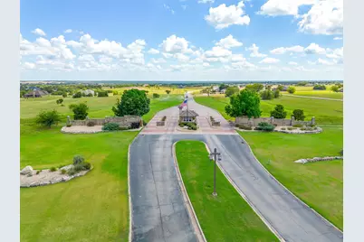 6501 Berkshire Drive, Cleburne, TX 76033 - Photo 8