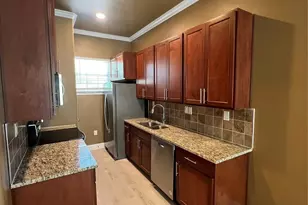 503 S 5th St, Bonham, TX 75418 - Photo 4