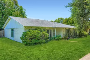 11026 McCree Rd, Dallas, TX 75238 - Photo 2