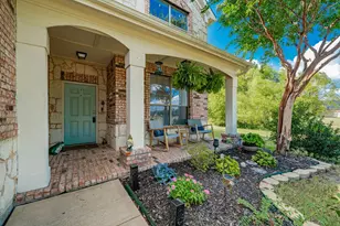 723 Hickory Ln, Fate, TX 75087 - Photo 2