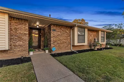 1018 Gracelane Drive, DeSoto, TX 75115 - Photo 16