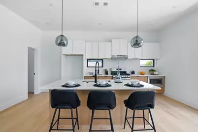 430 E 8th, Dallas, TX 75203 - Photo 10