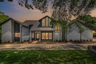 2109 Greta Lane, Fort Worth, TX 76120 - Photo 2