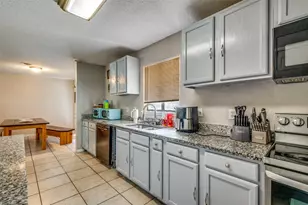 5012 Stadium Dr, Fort Worth, TX 76133 - Photo 6