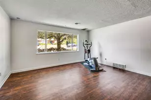 5012 Stadium Dr, Fort Worth, TX 76133 - Photo 2