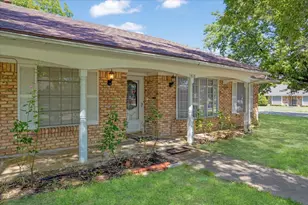 1418 Blanton Pl, Sherman, TX 75092 - Photo 2