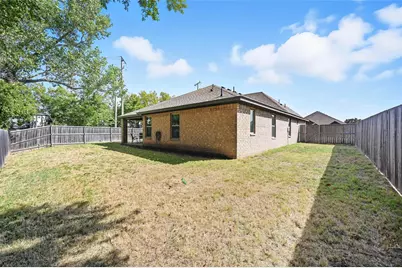 977 Sam Street, Springtown, TX 76082 - Photo 28