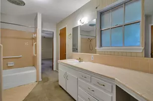 3607 Halifax Dr, Arlington, TX 76013 - Photo 22