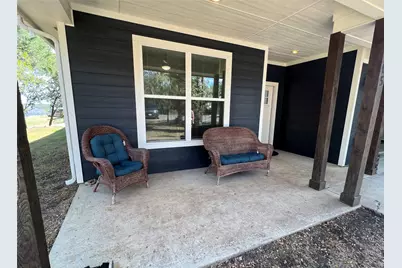 505 S Sky Court, Granbury, TX 76049 - Photo 2