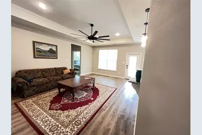 505 S Sky Court, Granbury, TX 76049 - Photo 6