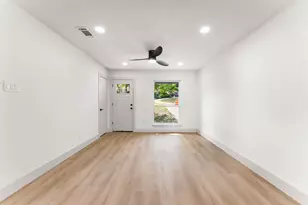 701 Botany Bay Dr, Dallas, TX 75211 - Photo 6