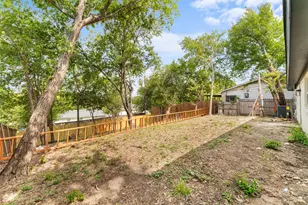 701 Botany Bay Dr, Dallas, TX 75211 - Photo 26