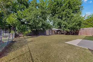 7133 Winchester Rd, North Richland Hills, TX 76182 - Photo 36