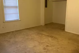 2703 Eagle Dr, Dallas, TX 75216 - Photo 10