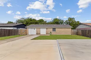 910 Waikiki Dr, Garland, TX 75043 - Photo 28