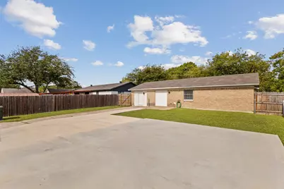 910 Waikiki Drive, Garland, TX 75043 - Photo 26