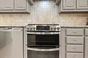 2645 Hundred Knights Dr, Lewisville, TX 75056 - Photo 8