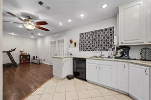 2903 E Mitchell St, Arlington, TX 76010 - Photo 20