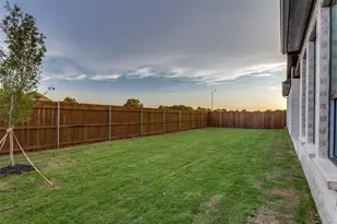 912 Bandon Dunes Dr, Burleson, TX 76028 - Photo 32