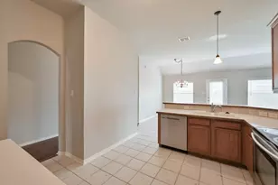 4 Blue Meadow Ct, Mansfield, TX 76063 - Photo 6