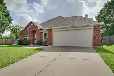 4 Blue Meadow Court, Mansfield, TX 76063 - Photo 2