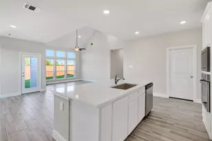 8526 Royal Star Rd, Rowlett, TX 75089 - Photo 8