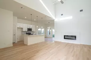 3320 Brazos River Dr, Granbury, TX 76048 - Photo 6