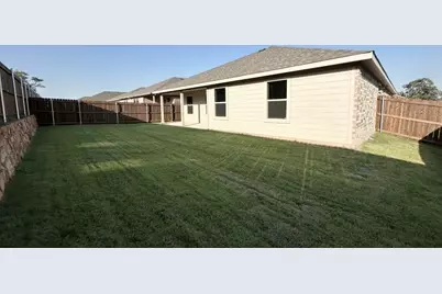 410 Lubbock Drive, Azle, TX 76020 - Photo 14